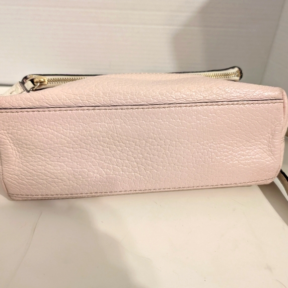 Kate Spade Cream Crossbody Bag with Minimalist Design - Picture 7 of 16
